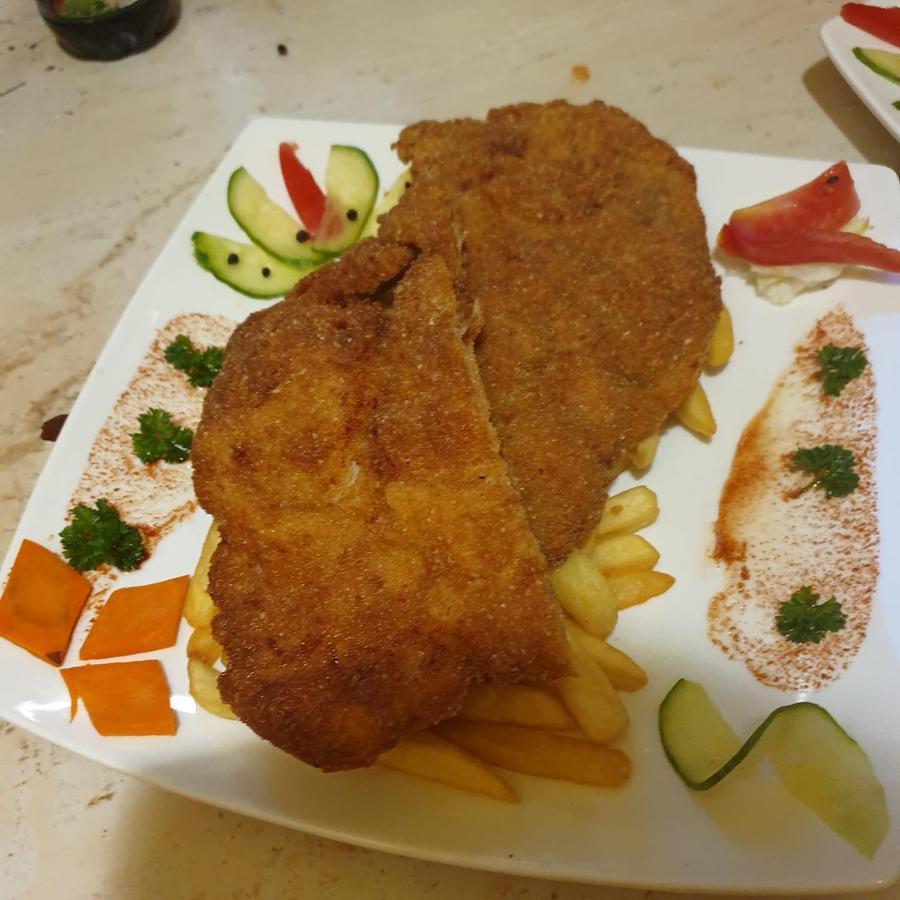 Alabastrom Panzio Es Etterem Bed & Breakfast Bogács Dış mekan fotoğraf