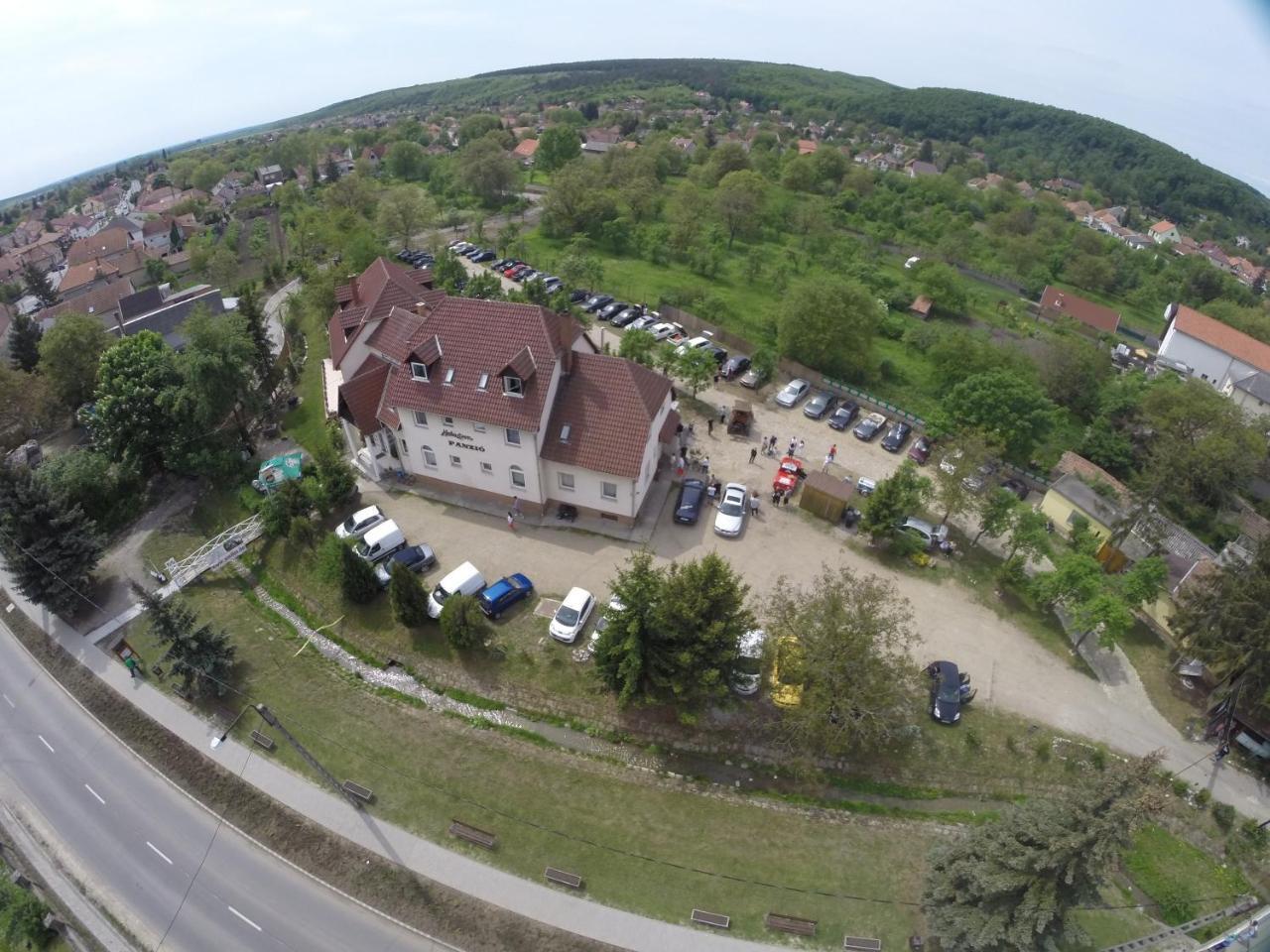 Alabastrom Panzio Es Etterem Bed & Breakfast Bogács Dış mekan fotoğraf