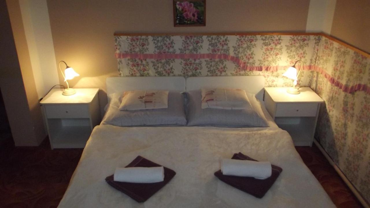 Alabastrom Panzio Es Etterem Bed & Breakfast Bogács Dış mekan fotoğraf